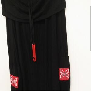 The Undress "Mobile Changing Room" Coverup Size M